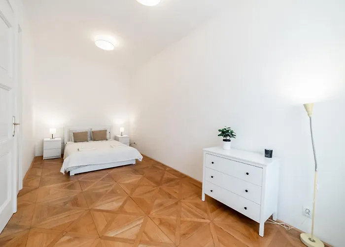 Exclusive Near Kafka's Head Appartamento Praga